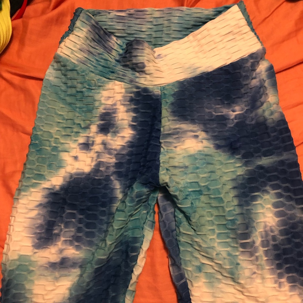 amazon high rise leggings 🤍